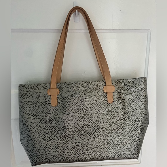 Consuela Handbag - Picture 4 of 4